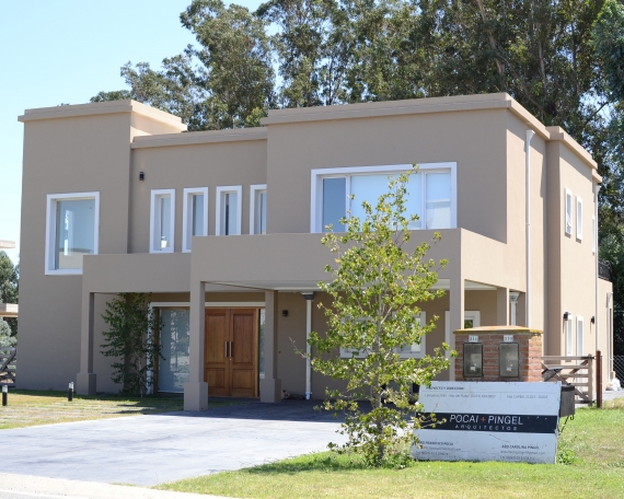CASA L211